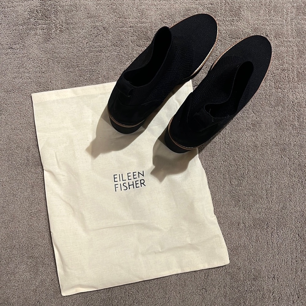 NEW Never Worn Eileen Fisher Black Comfy  Nice Stretchy Top Wedge Boots